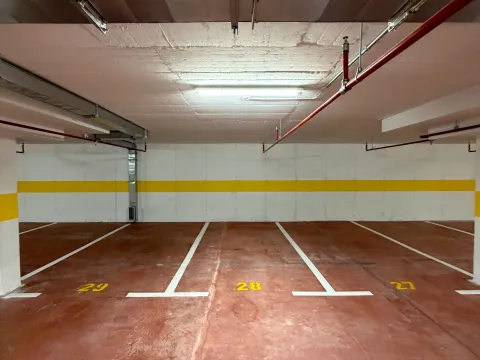 Sale, parking/garage, 12m², Stari Aerodrom, Podgorica - image 5