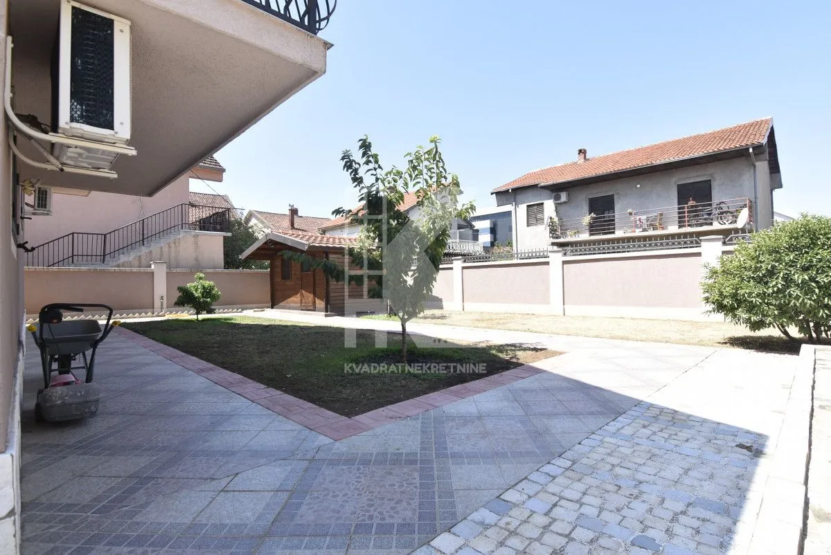 Rent, house, 200m², Stari Aerodrom, Podgorica
