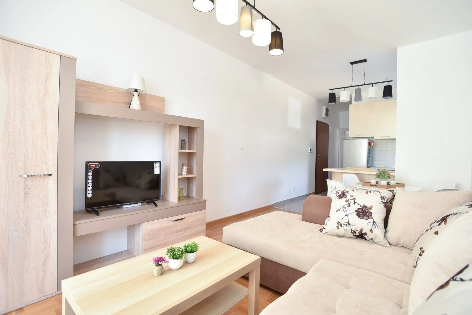 Rent, one bedroom apartment, 42m², Budva, Crna Gora