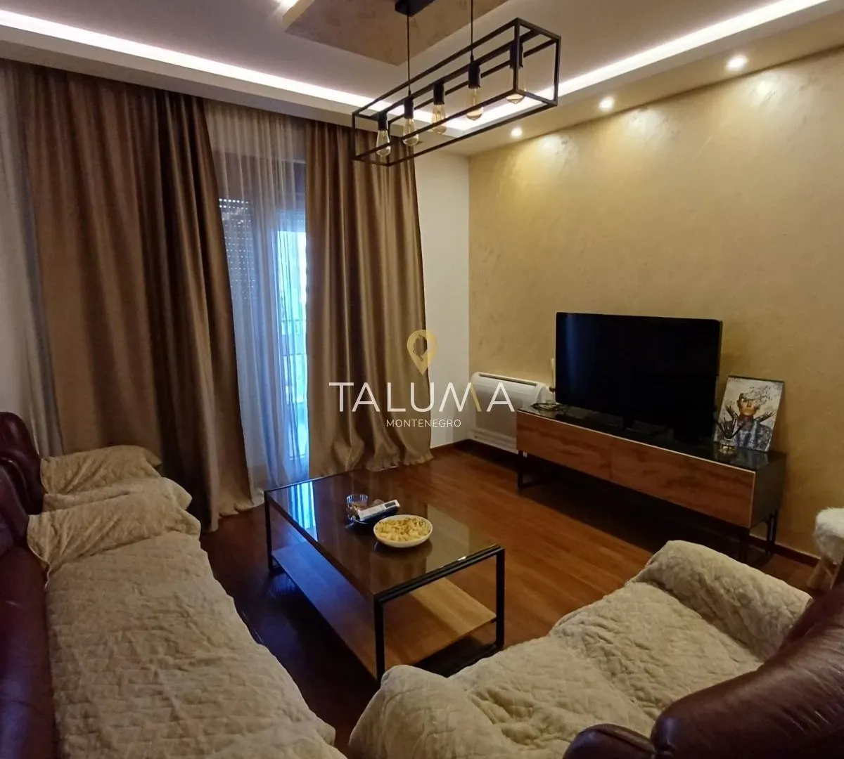Rent, two bedroom apartment, 69m², City Kvart, Podgorica