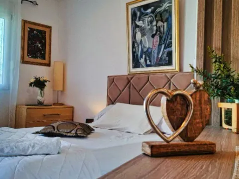 Izdavanje, garsonjera, 32m², Bečići, Budva - image 7