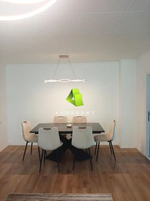 Izdavanje, trosoban stan, 70m², Medijana, Niš
