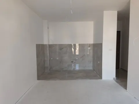 Prodaja, jednosoban stan, 43m², Krivi Most, Podgorica - image 2