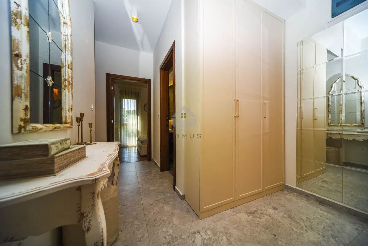 Prodaja, trosoban stan, 82m², Vezirov Most, Podgorica
