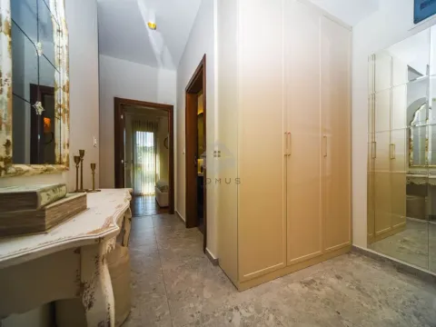 Prodaja, trosoban stan, 82m², Vezirov Most, Podgorica - image 12