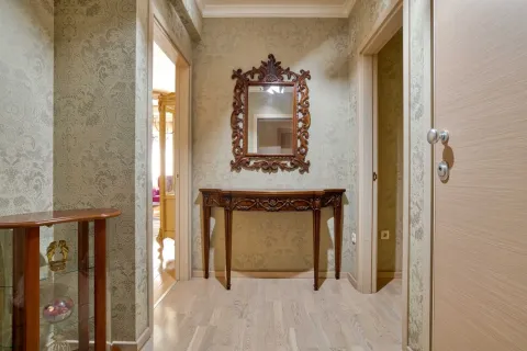 Rent, two bedroom apartment, 71m², City Kvart, Podgorica - image 8