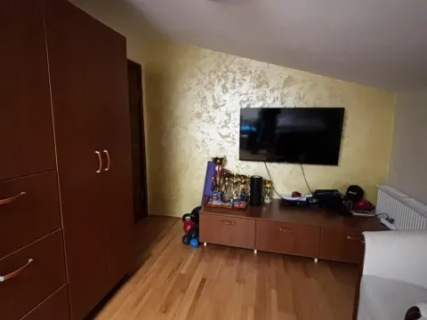 Sale, three bedroom apartment, 63m², Medijana, Niš - image 7