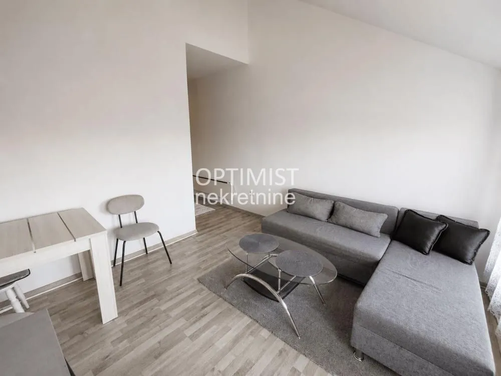 Prodaja, jednosoban stan, 33m², Labudovo Brdo, Beograd