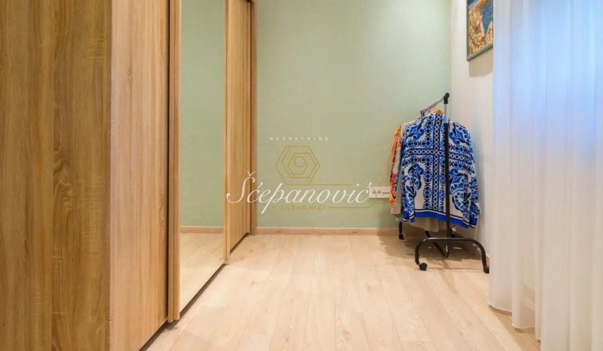 Prodaja, četvorosoban stan, 106m², Grbavica, Novi Sad Sve Podlokacije