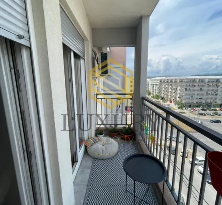 Izdavanje, jednosoban stan, 46m², Stari Aerodrom, Podgorica