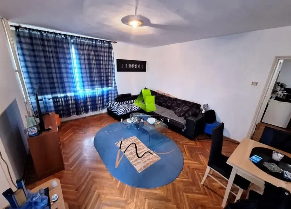 Izdavanje, trosoban stan, 60m², Medijana, Niš
