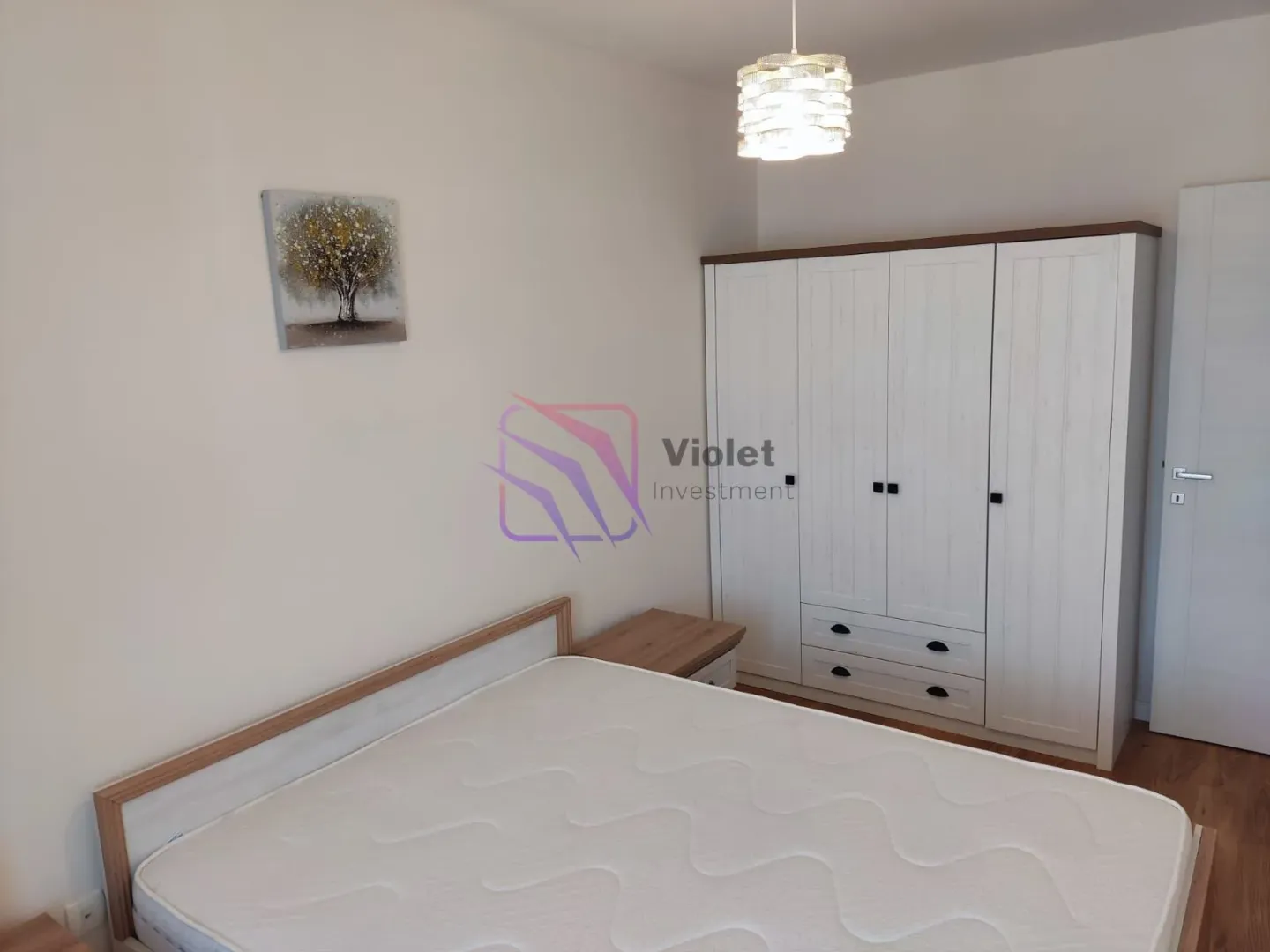 Izdavanje, jednosoban stan, 42m², Central Point, Podgorica