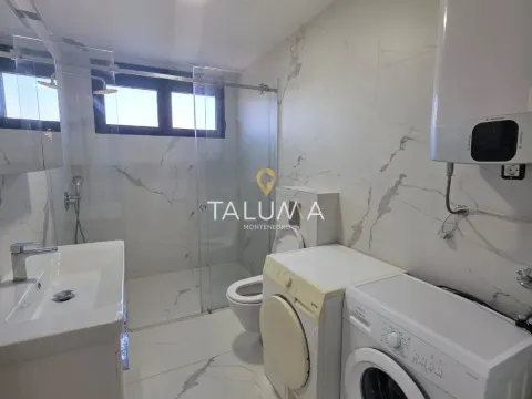 Rent, three bedroom apartment, 130m², Dalmatinska ulica, Podgorica - image 8