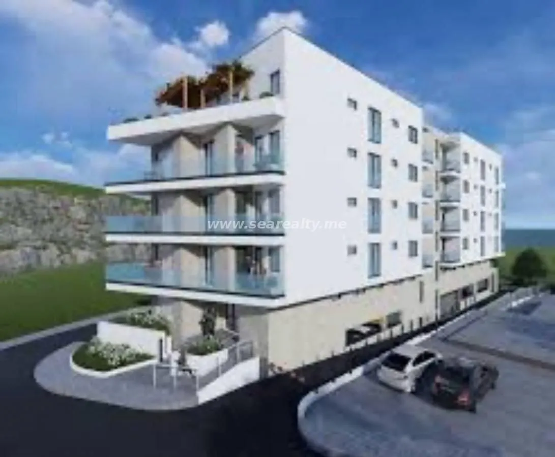 Prodaja, plac, 1300m², Bečići, Budva