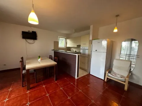 Prodaja, stan, 125m², Petrovac, Budva - image 8