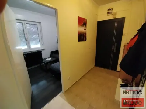 Sale, three bedroom apartment, 76m², Sajmište, Novi Sad - image 3