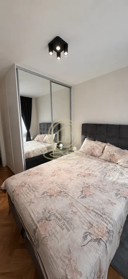 Sale, one bedroom apartment, 40m², Pantelej, Niš