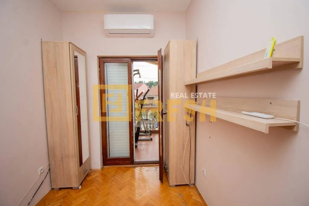 Rent, house, 200m², Konik, Podgorica