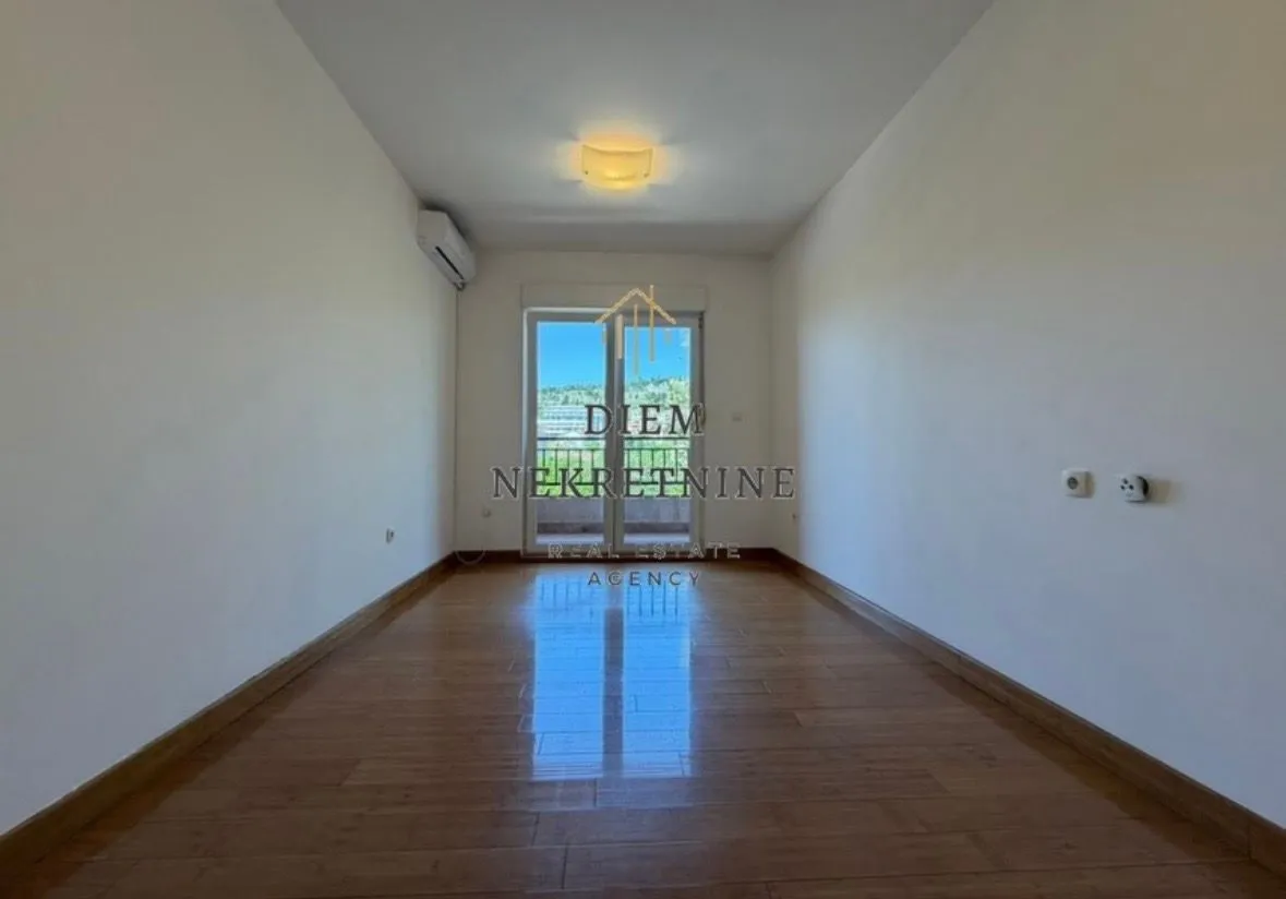Rent, three bedroom apartment, 107m², Vezirov Most, Podgorica