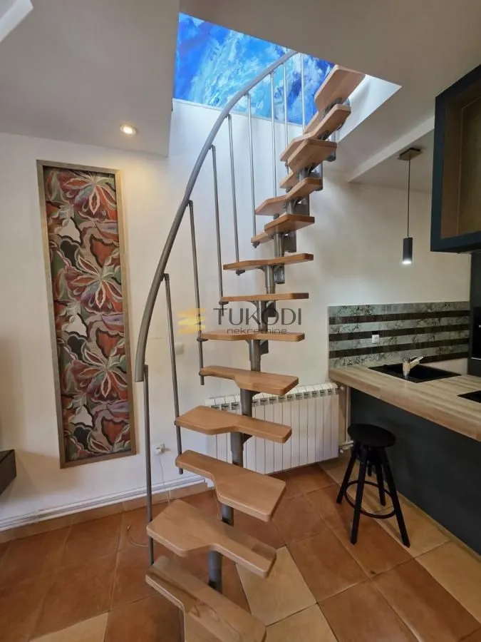 Izdavanje, kuća, 160m², Voždovac Sve Podlokacije, Beograd