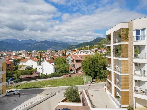Prodaja, dvosoban stan, 122m², Centar, Tivat - image 8