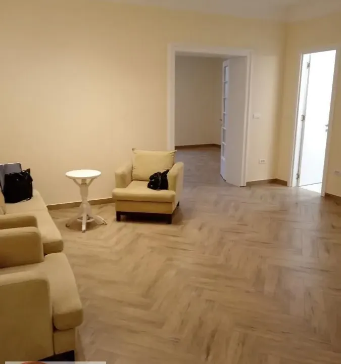 Izdavanje, dvosoban stan, 50m², Stari Grad, Beograd
