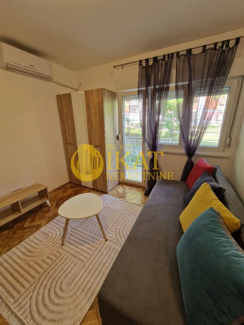 Rent, one bedroom apartment, 20m², Kanarevo Brdo, Beograd