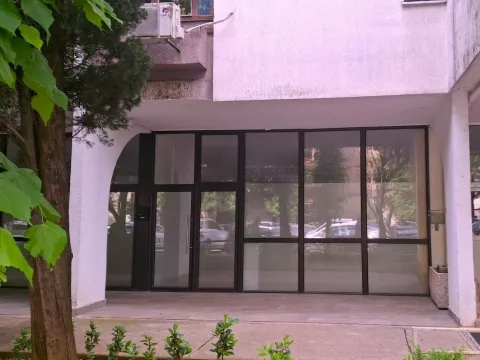 Sale, office space, 294m², Blok 5, Podgorica - image 18