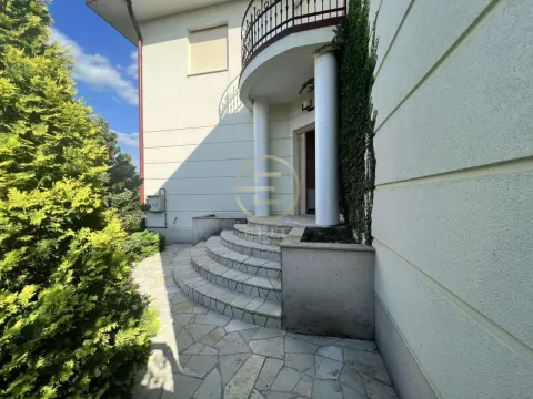 Prodaja, kuća, 158m², Sremska Kamenica, Petrovaradin - image 4
