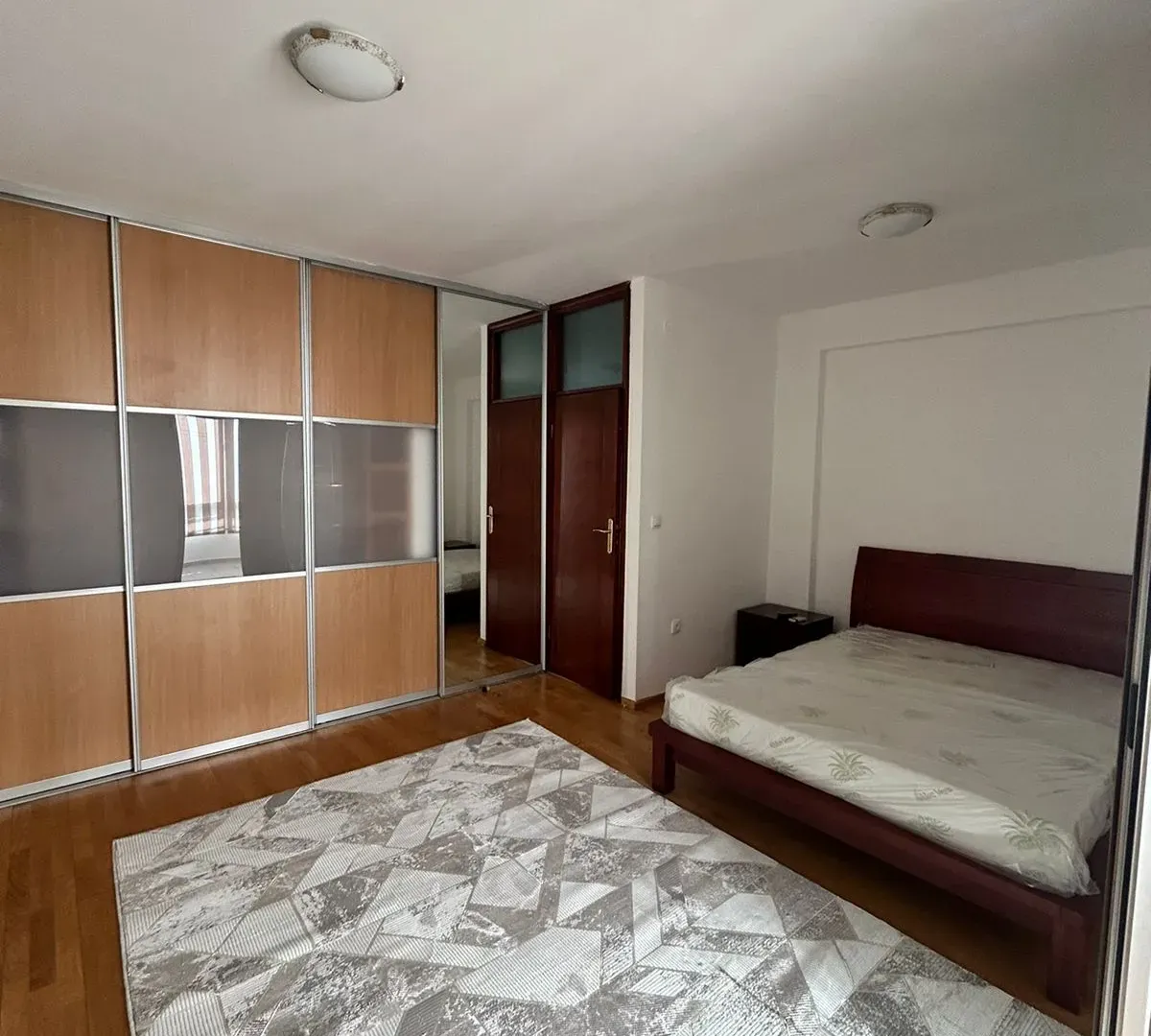 Izdavanje, trosoban stan, 120m², Ljubović, Podgorica