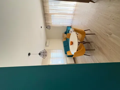 Rent, one bedroom apartment, 55m², Tivat, Crna Gora - image 4