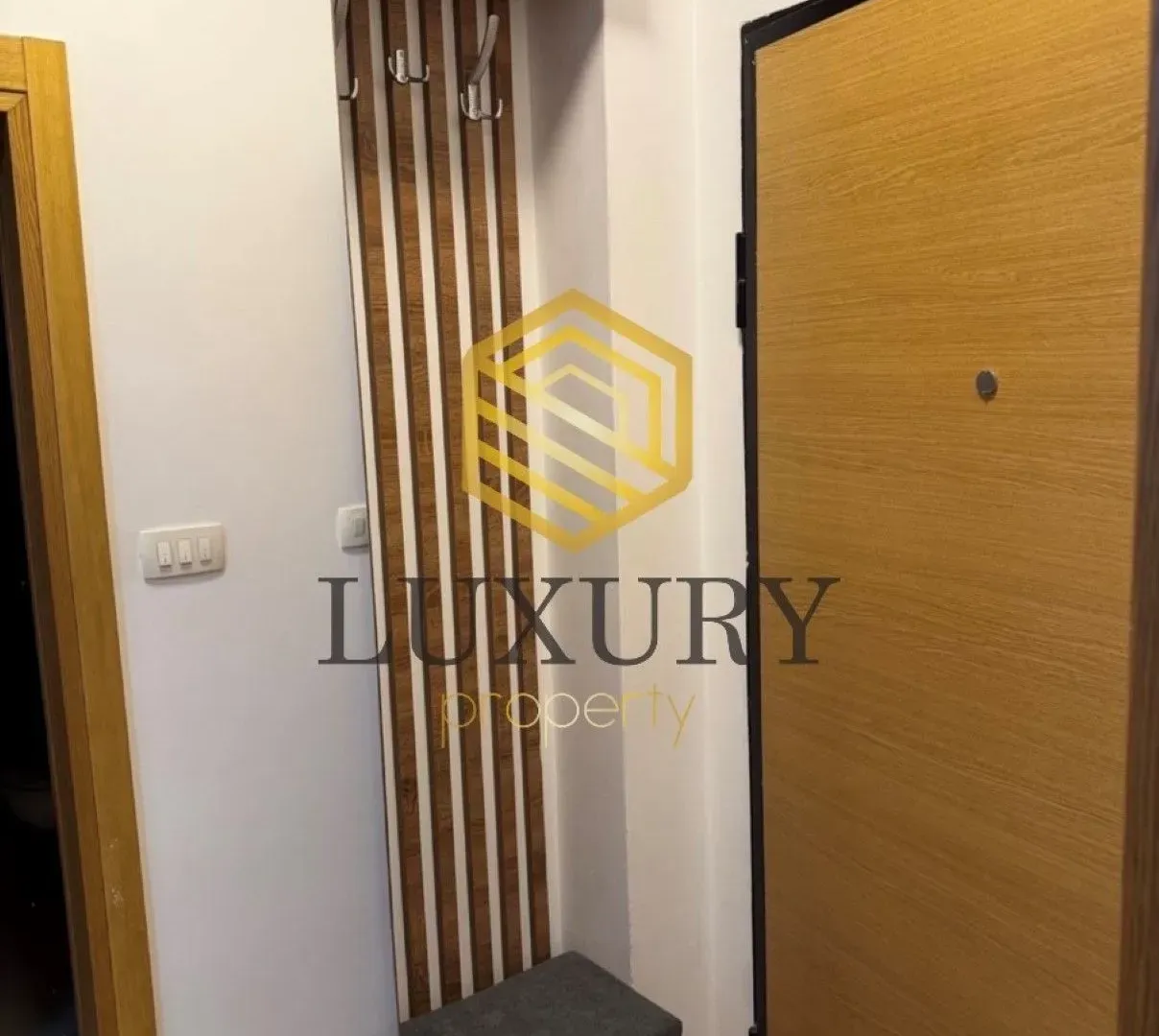 Rent, one bedroom apartment, 40m², Blok 6, Podgorica