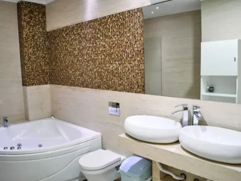 Rent, two bedroom apartment, 130m², Budva, Crna Gora - image 18