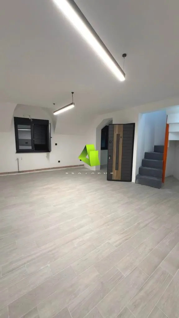 Prodaja, dvosoban stan, 68m², Medijana, Niš