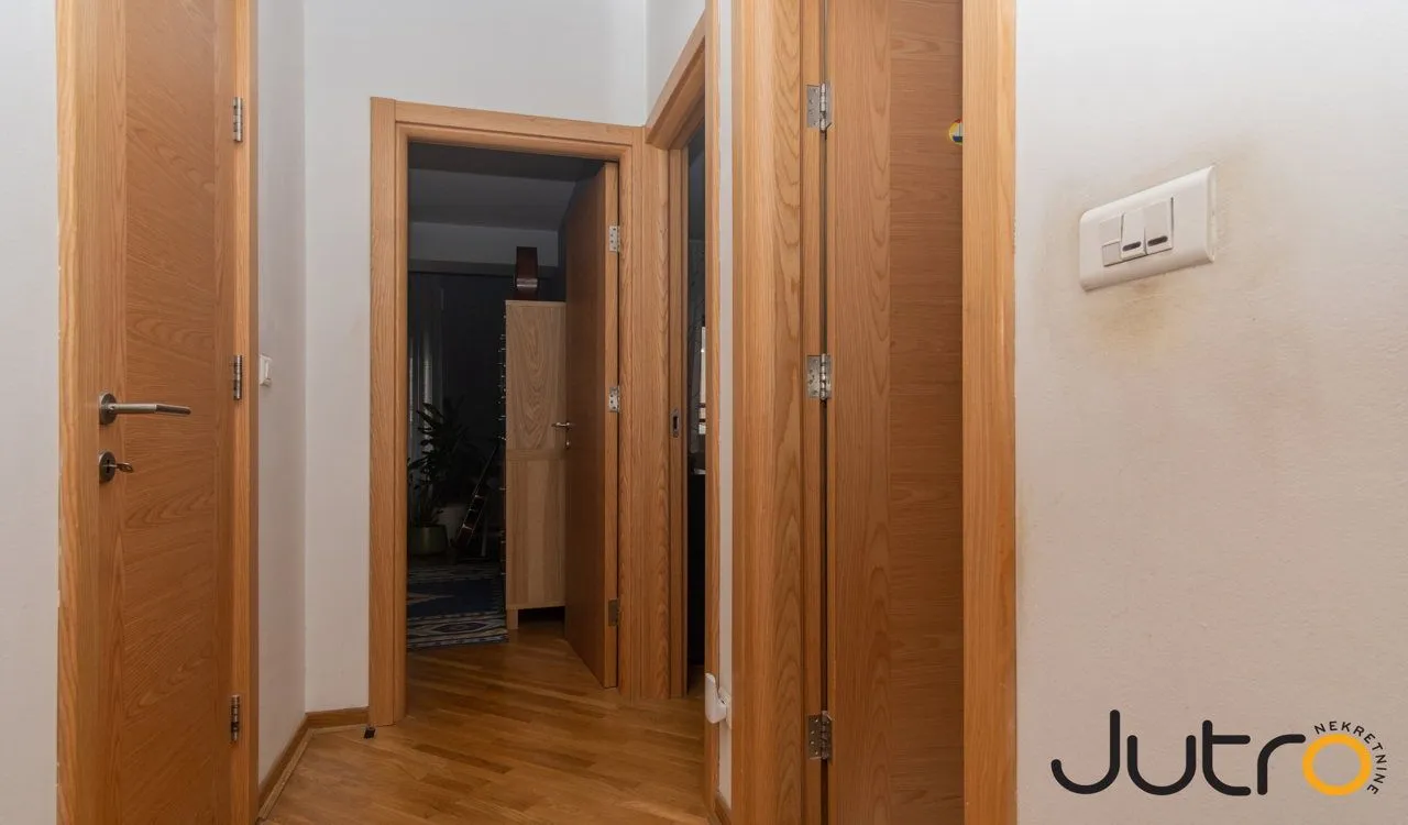 Prodaja, trosoban stan, 110m², Preko Morače, Podgorica