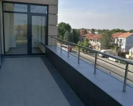 Izdavanje, poslovni prostor, 1200m², Zemun Sve Podlokacije, Beograd - image 2