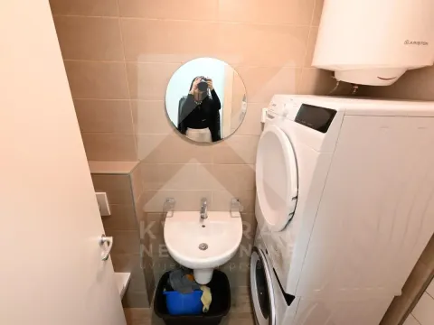 Izdavanje, dvosoban stan, 64m², City Kej, Podgorica - image 10