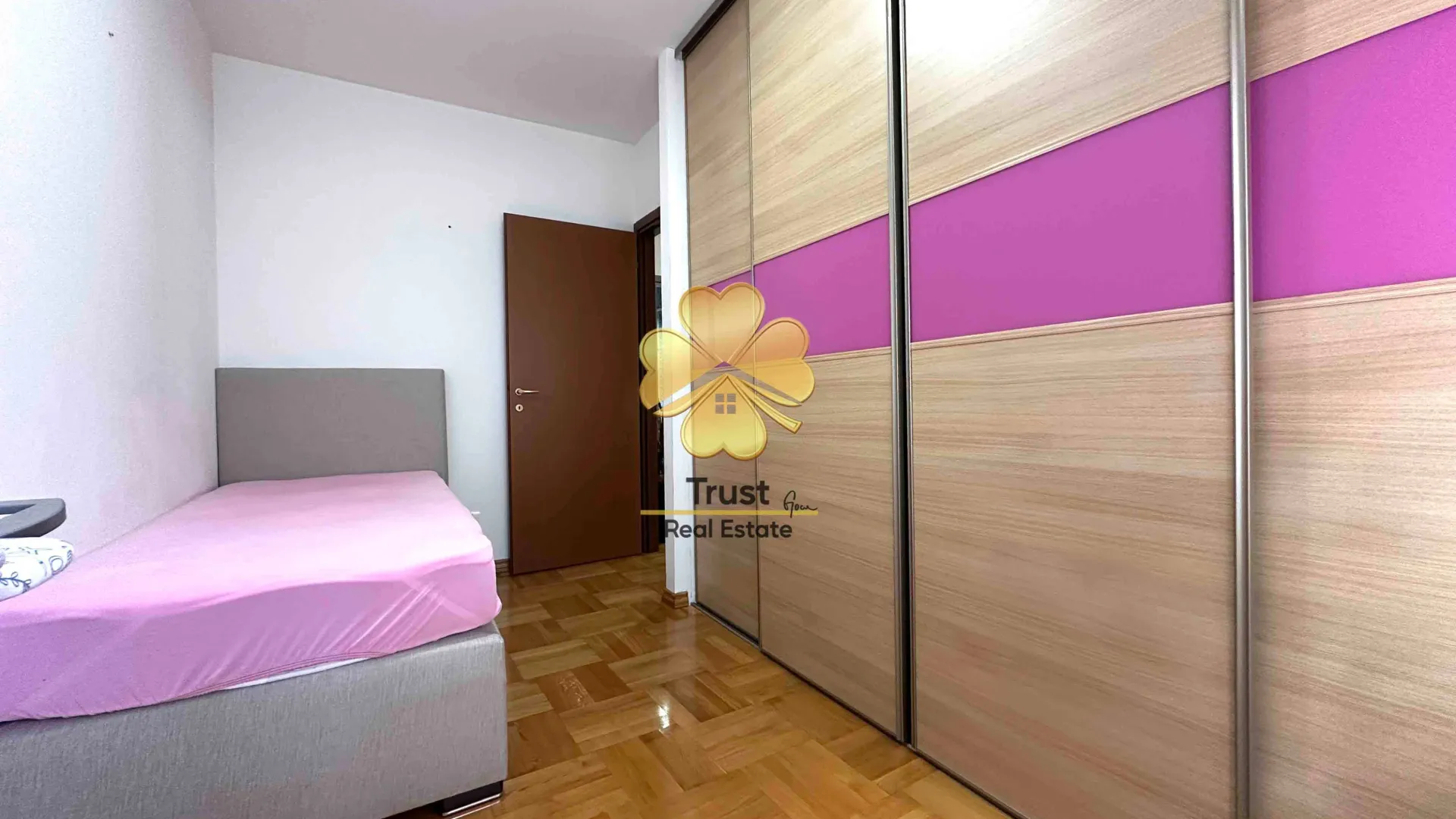 Rent, three bedroom apartment, 120m², City Kvart, Podgorica