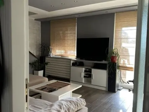 Prodaja, trosoban stan, 81m², Sajmište, Novi Sad - image 2