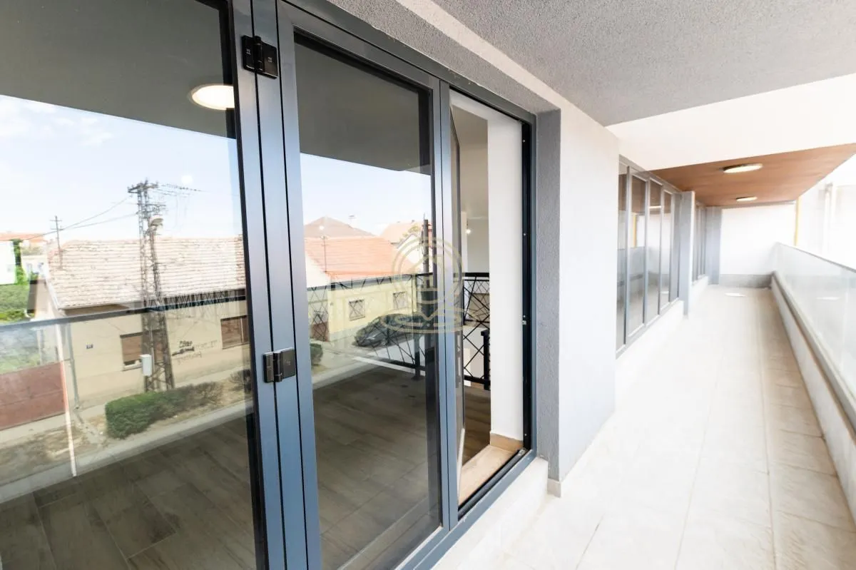 Izdavanje, poslovni prostor, 340m², Telep, Novi Sad Sve Podlokacije