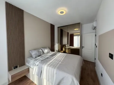 Izdavanje, jednosoban stan, 57m², Bečići, Budva - image 10