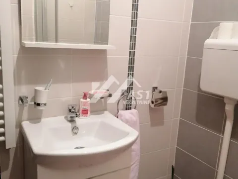 Izdavanje, stan, 27m², Centar, Novi Sad - image 8