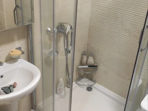 Izdavanje, jednosoban stan, 42m², Bečići, Budva - image 7