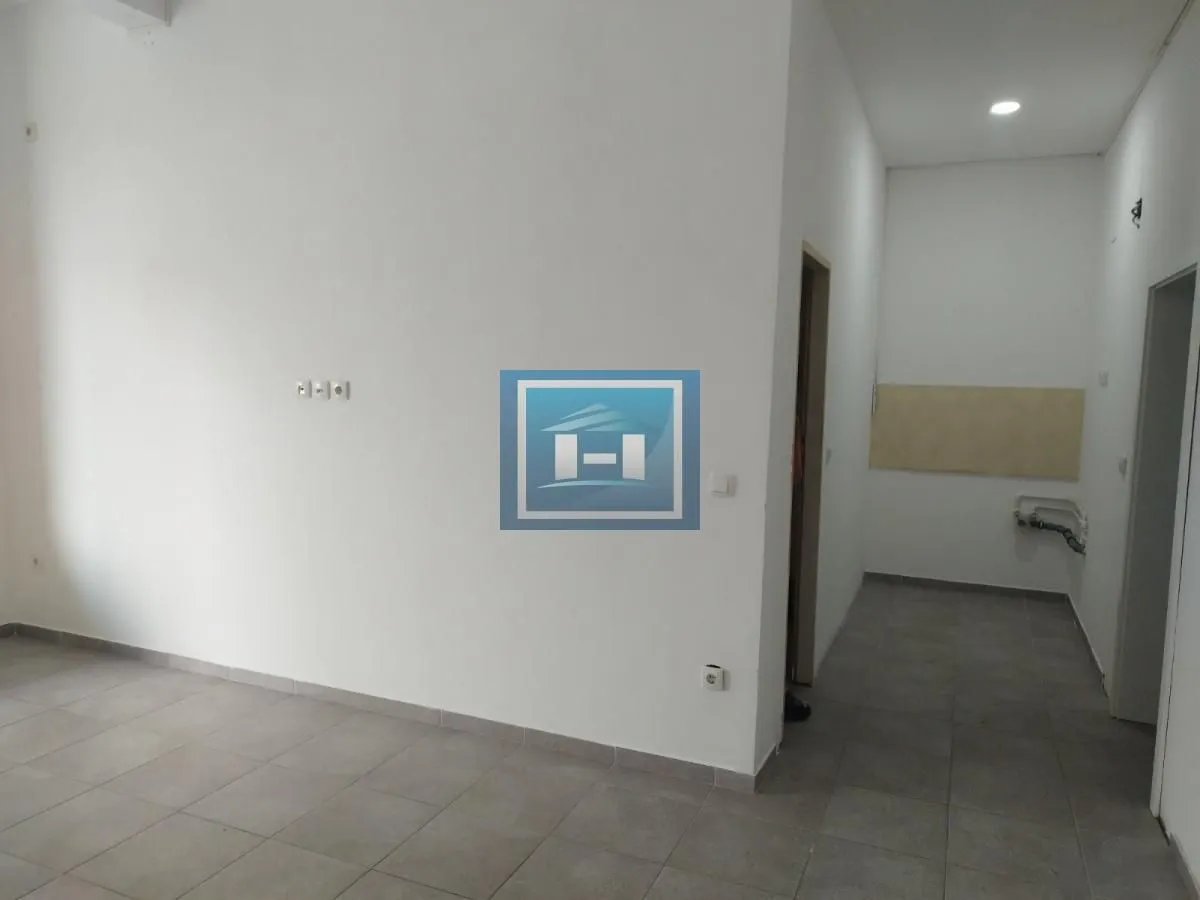Sale, office space, 47m², Aqua park, Jagodina
