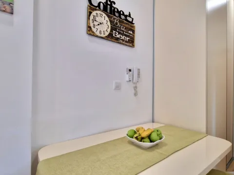 Izdavanje, garsonjera, 34m², Budva, Crna Gora - image 7