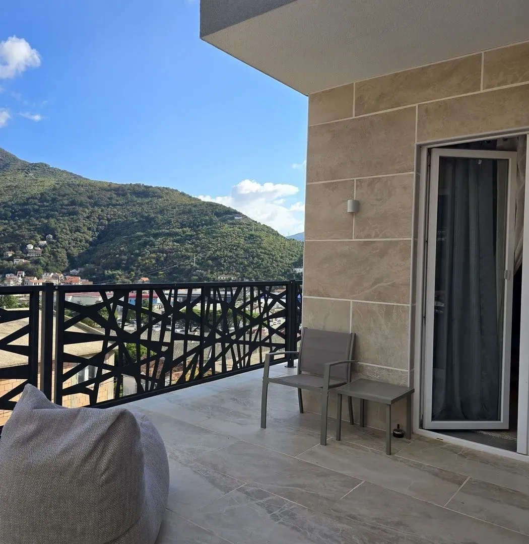 Prodaja, kuća, 140m², Zelenika, Herceg Novi