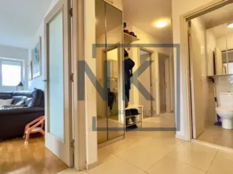 Prodaja, trosoban stan, 78m², Stari Aerodrom, Podgorica - image 13