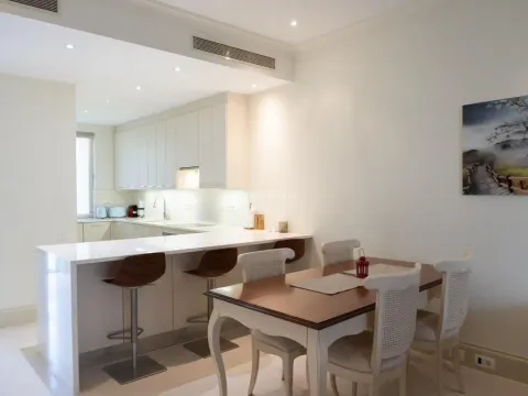 Prodaja, dvosoban stan, 115m², Porto Montenegro, Tivat - image 10