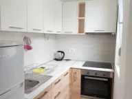 Izdavanje, dvosoban stan, 80m², Dumidran, Tivat - image 4