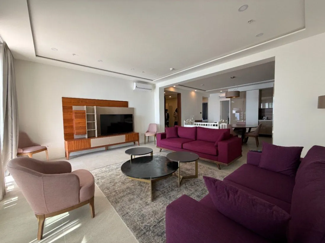 Prodaja, trosoban stan, 137m², Rafailovići, Budva